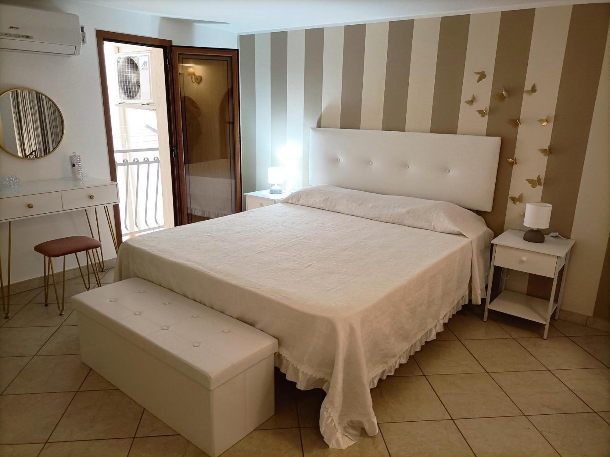 La Casa Di Kiki Lejlighed Mola di Bari Eksteriør billede